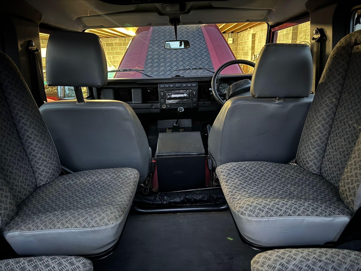 Used Land Rover Defender 90 2002 for sale - 76377597: Photo 34
