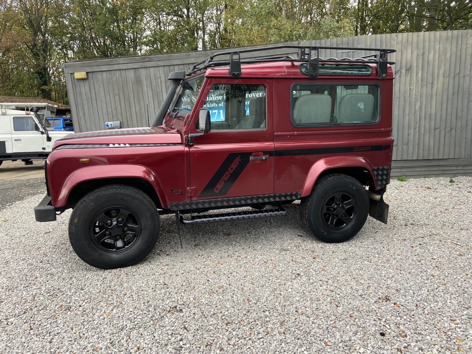 Used Land Rover Defender 90 2002 for sale - 76377597: Photo 4