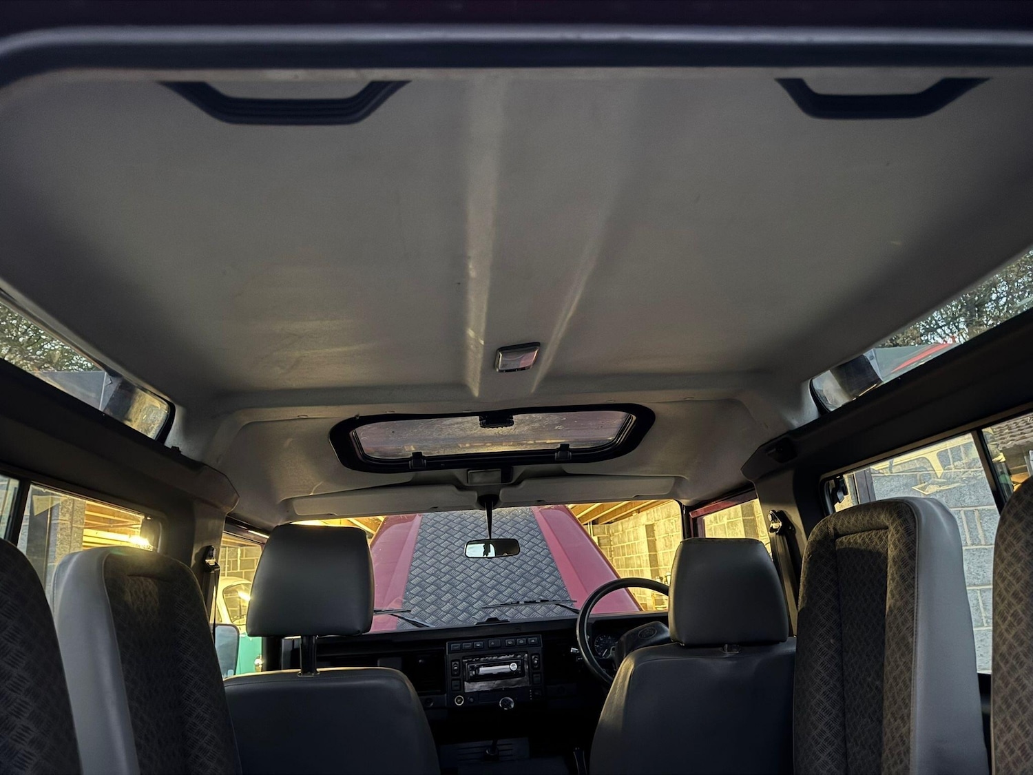 Used Land Rover Defender 90 2002 for sale - 76377597: Photo 53