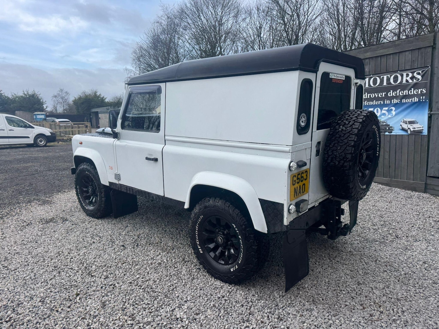 Used Land Rover Defender 90 for sale - 77939318: Photo 27