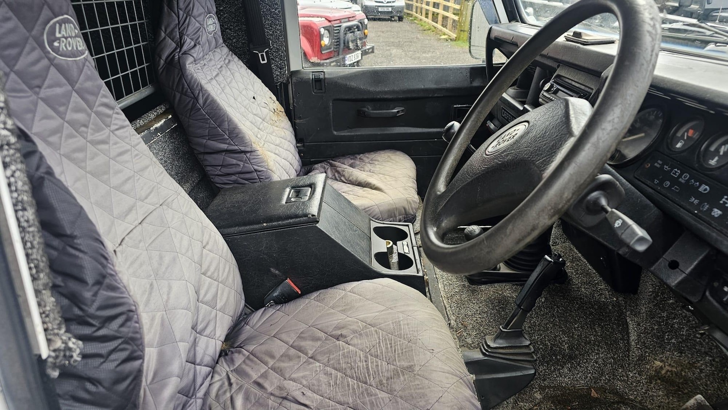 Used Land Rover Defender 90 for sale - 77939318: Photo 36