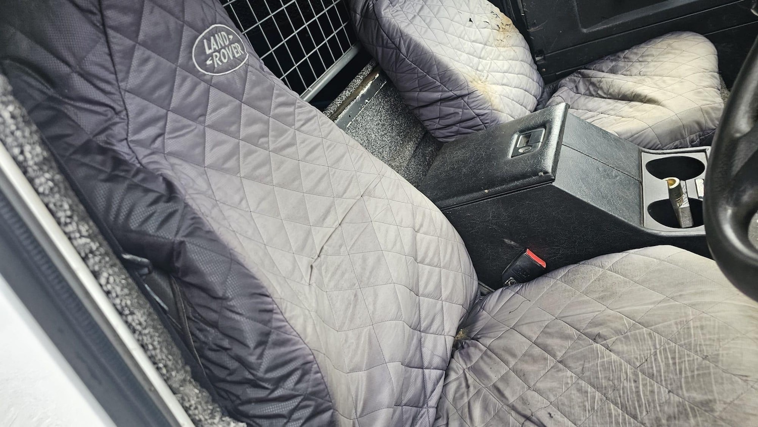 Used Land Rover Defender 90 for sale - 77939318: Photo 37