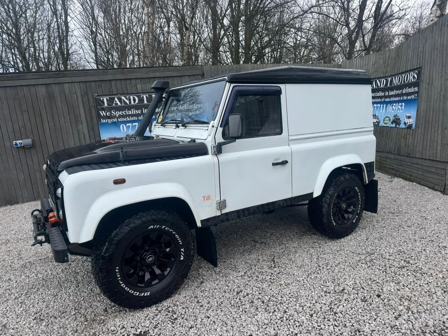 Used Land Rover Defender 90 for sale - 77939318: Photo 56