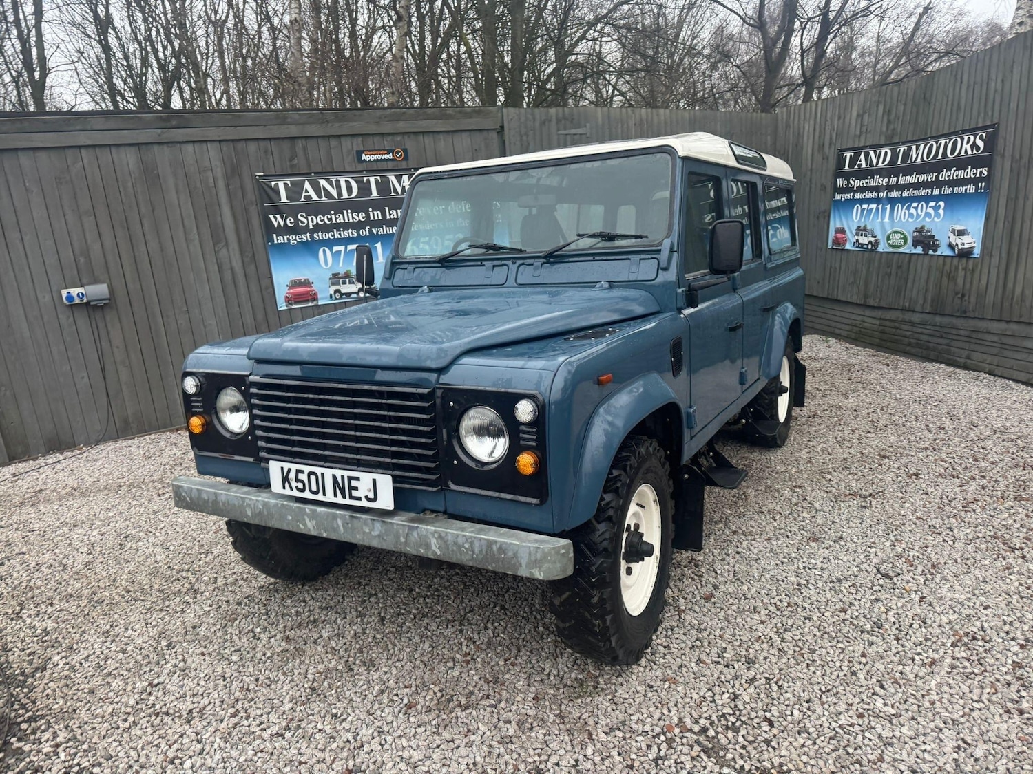Used Land Rover Defender 1993 for sale - 77039686: Photo 16
