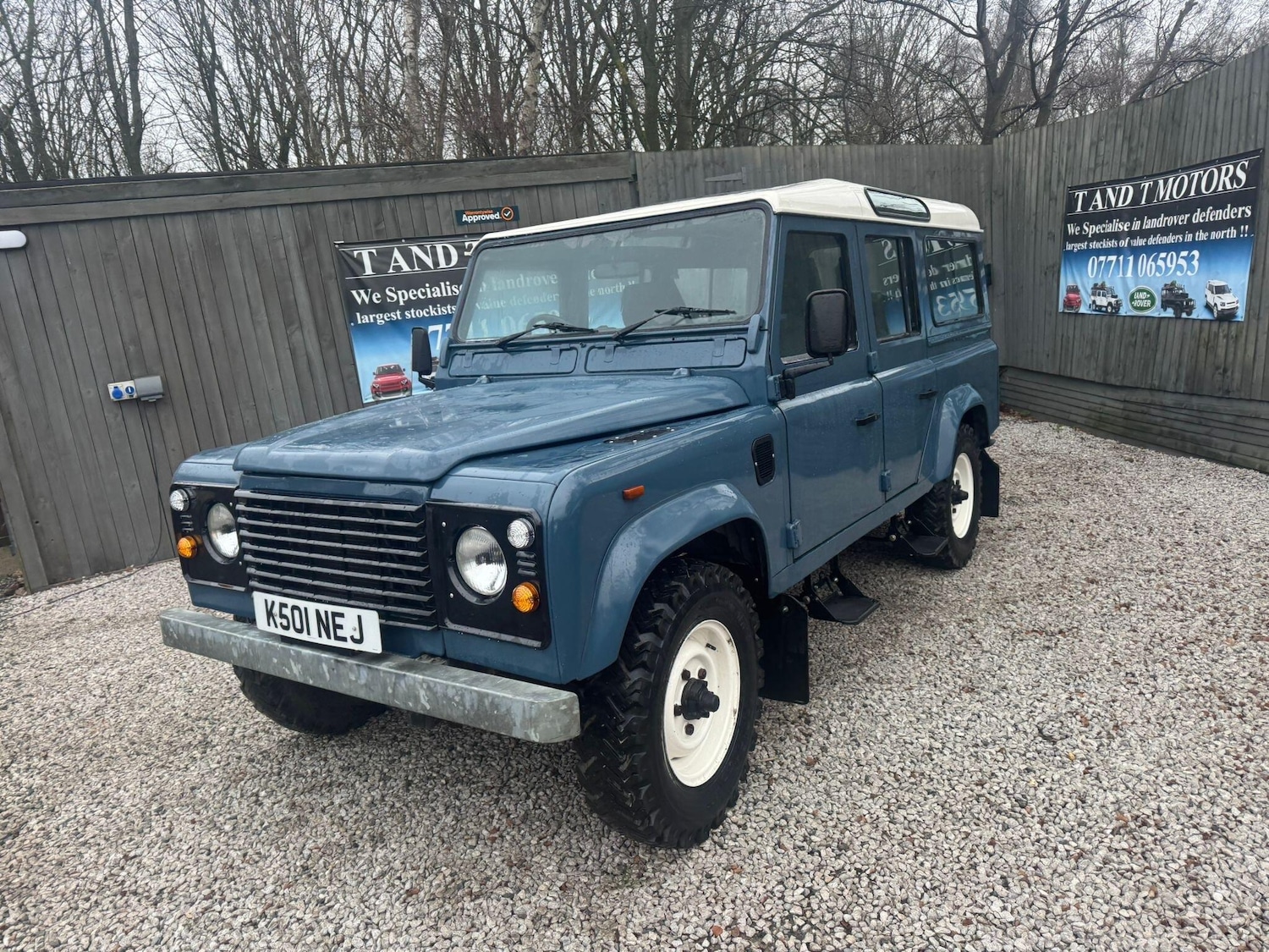 Used Land Rover Defender 1993 for sale - 77039686: Photo 17