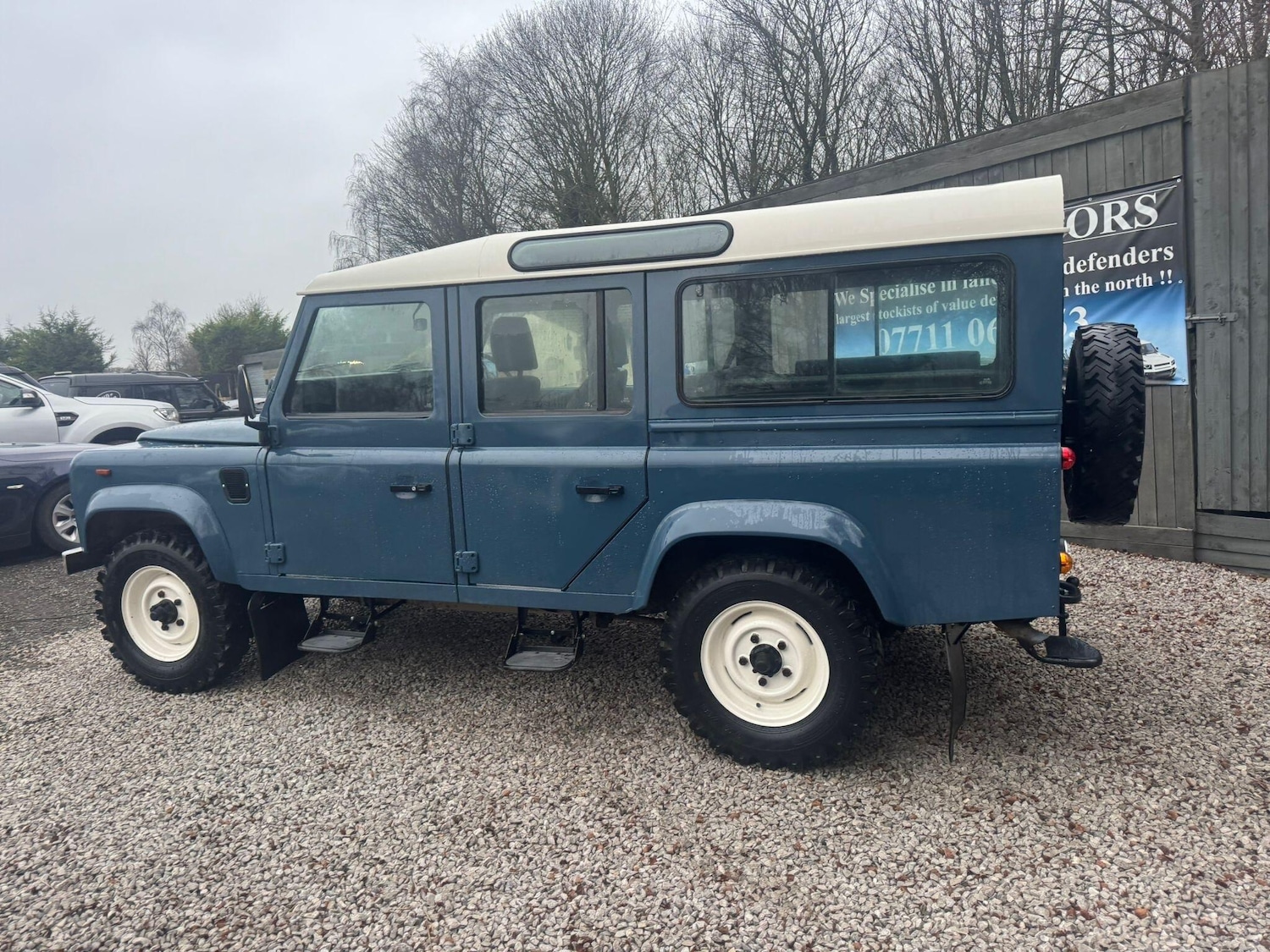 Used Land Rover Defender 1993 for sale - 77039686: Photo 21