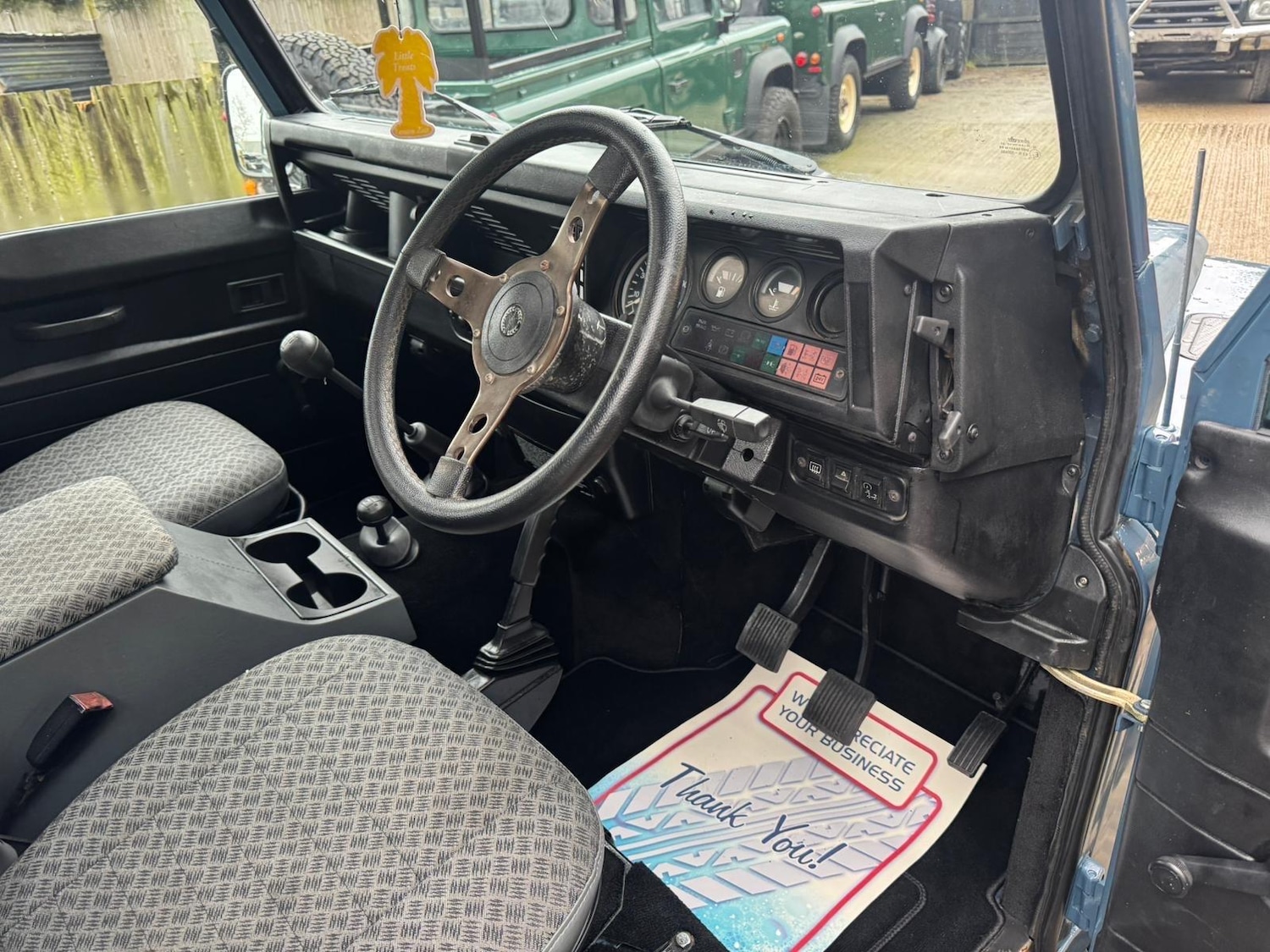 Used Land Rover Defender 1993 for sale - 77039686: Photo 26