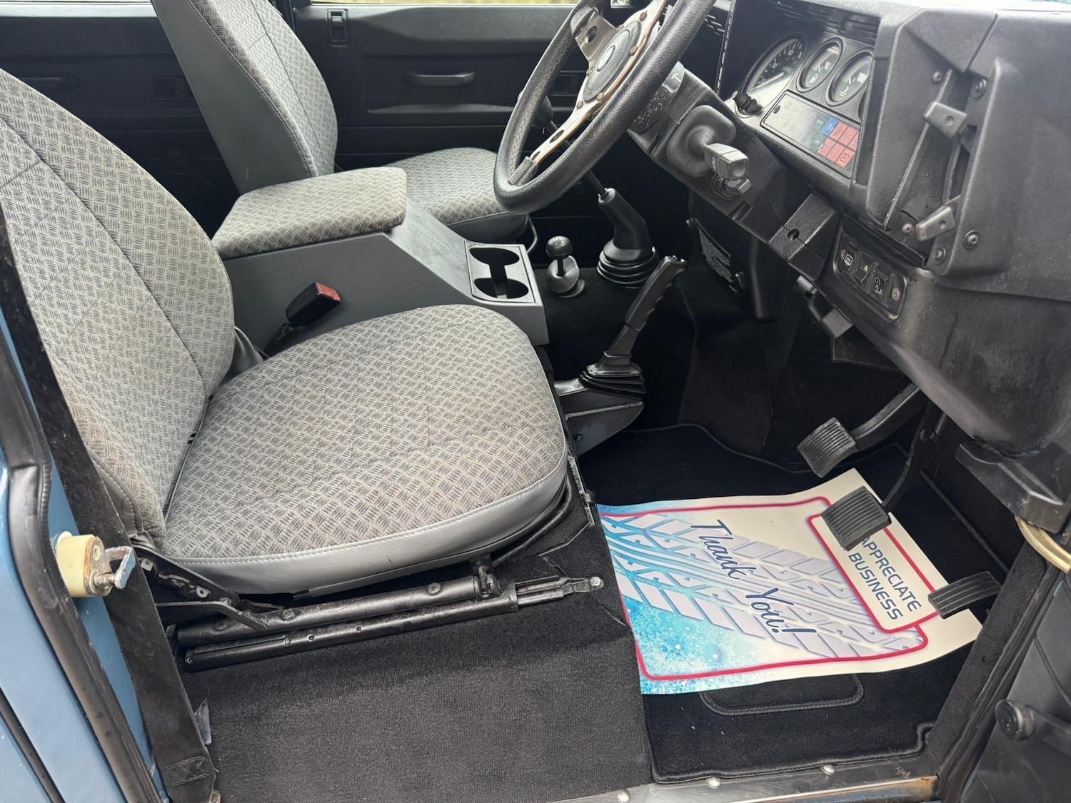 Used Land Rover Defender 1993 for sale - 77039686: Photo 29