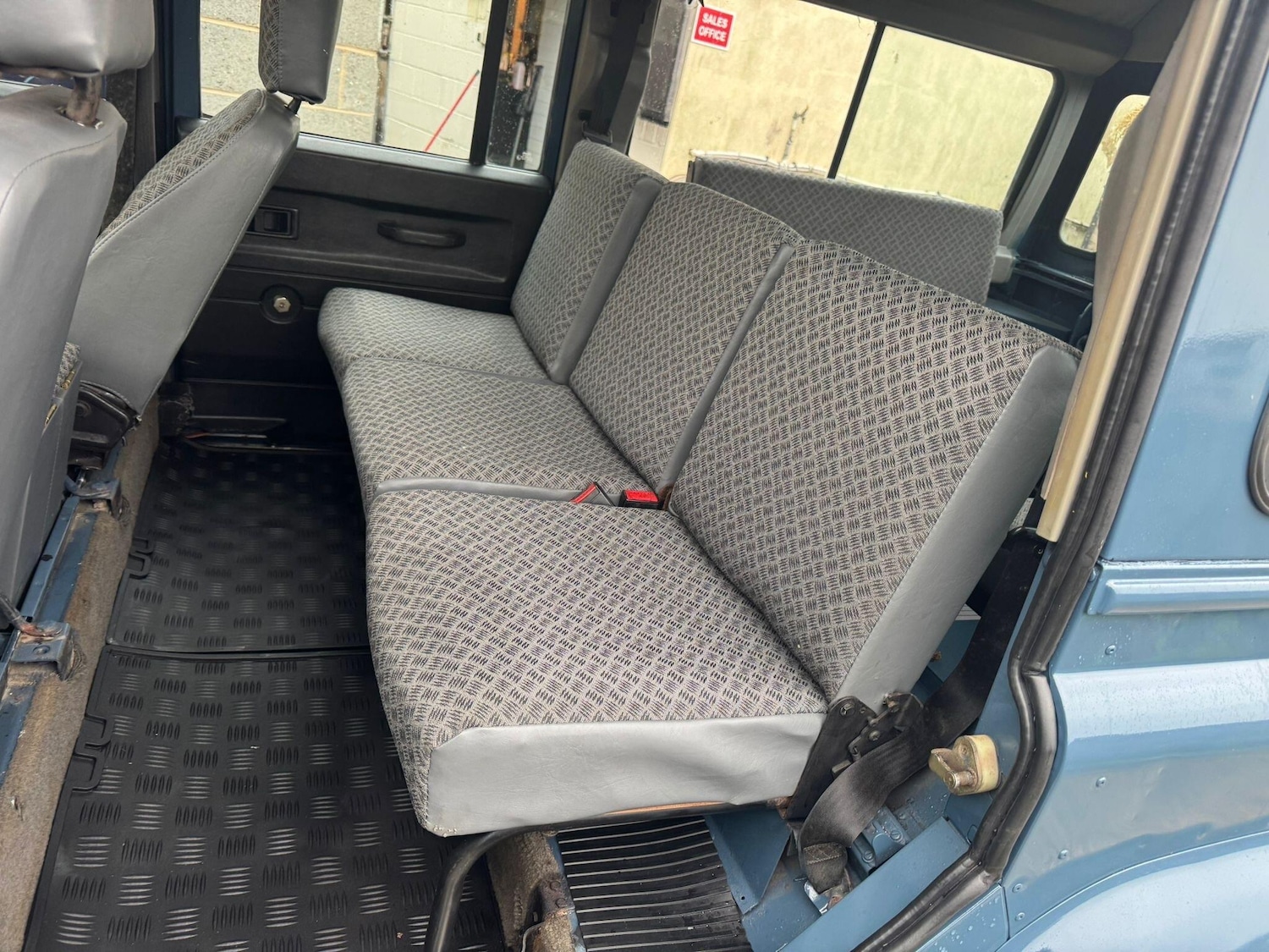 Used Land Rover Defender 1993 for sale - 77039686: Photo 32