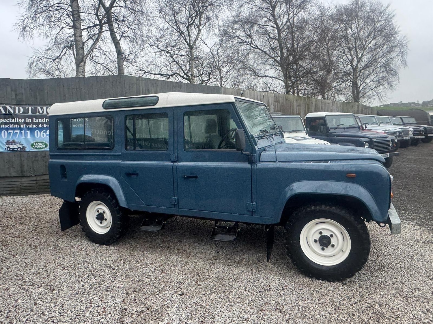 Used Land Rover Defender 1993 for sale - 77039686: Photo 41