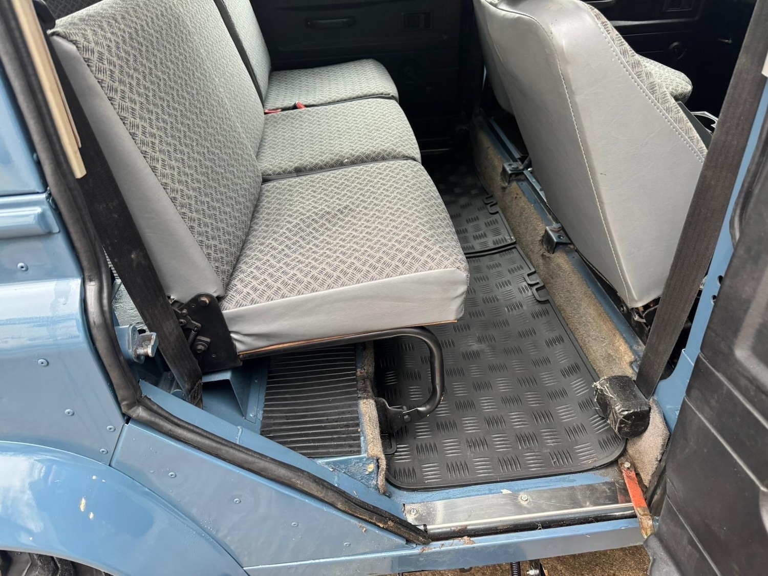 Used Land Rover Defender 1993 for sale - 77039686: Photo 54