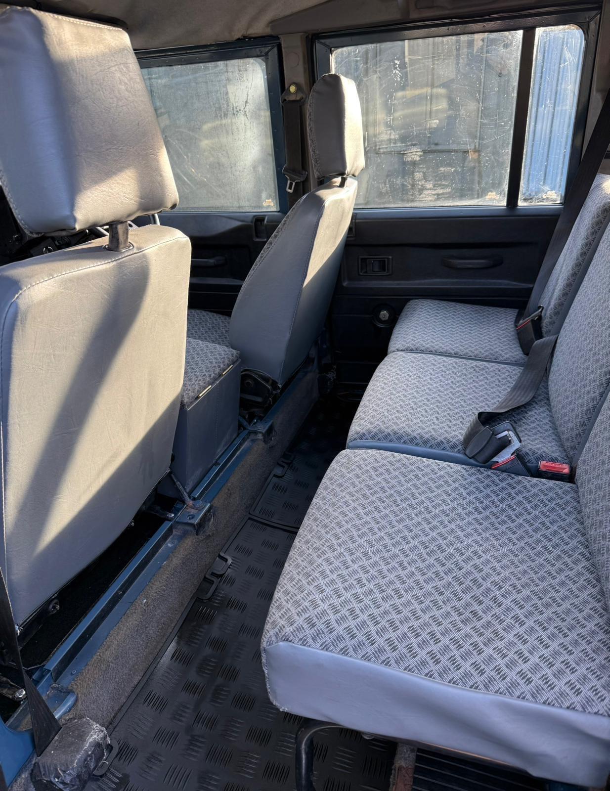 Used Land Rover Defender 1993 for sale - 77039686: Photo 56