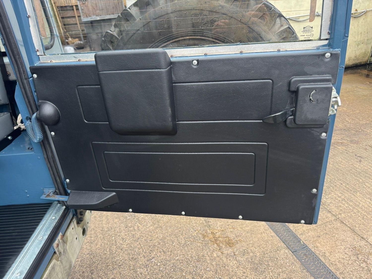 Used Land Rover Defender 1993 for sale - 77039686: Photo 79