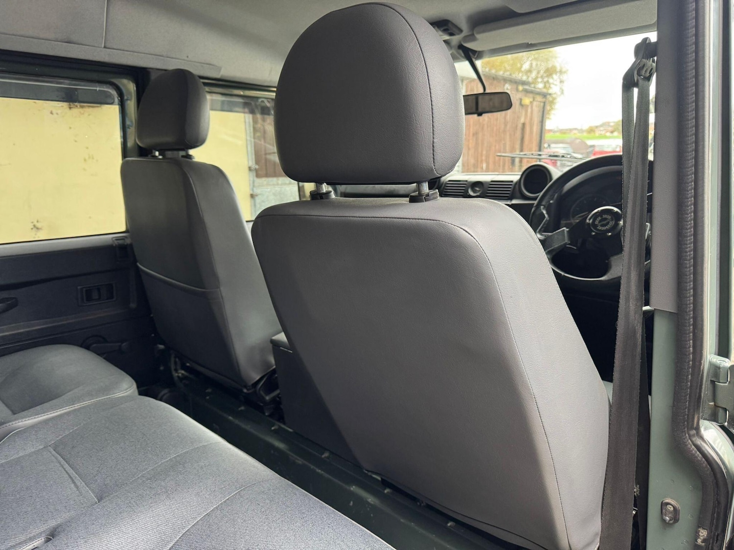 Used Land Rover Defender 2012 for sale - 76380738: Photo 67