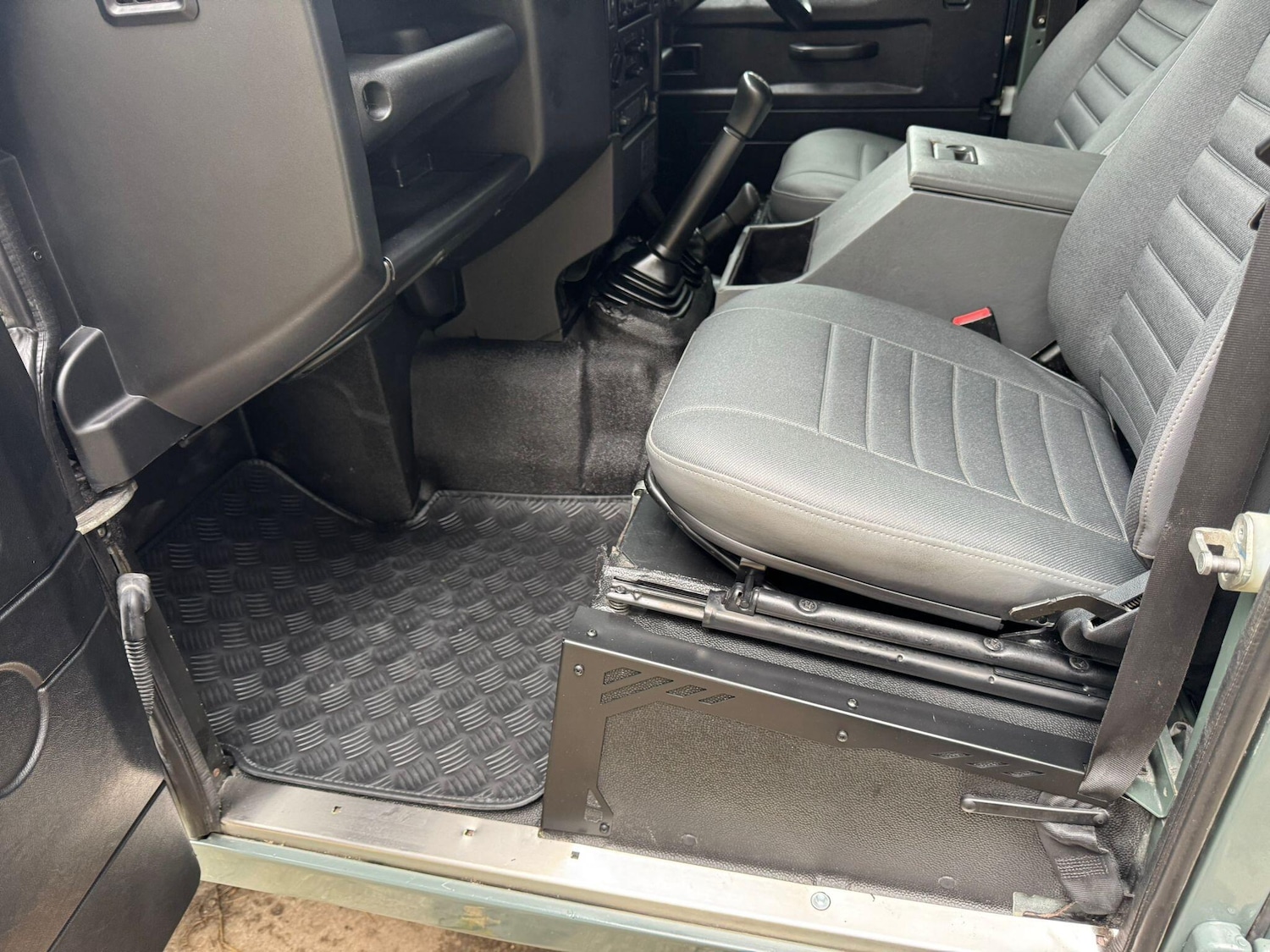 Used Land Rover Defender 2012 for sale - 76380738: Photo 76