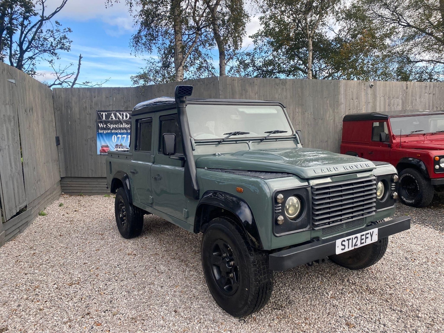 Used Land Rover Defender 2012 for sale - 76380738: Photo 9