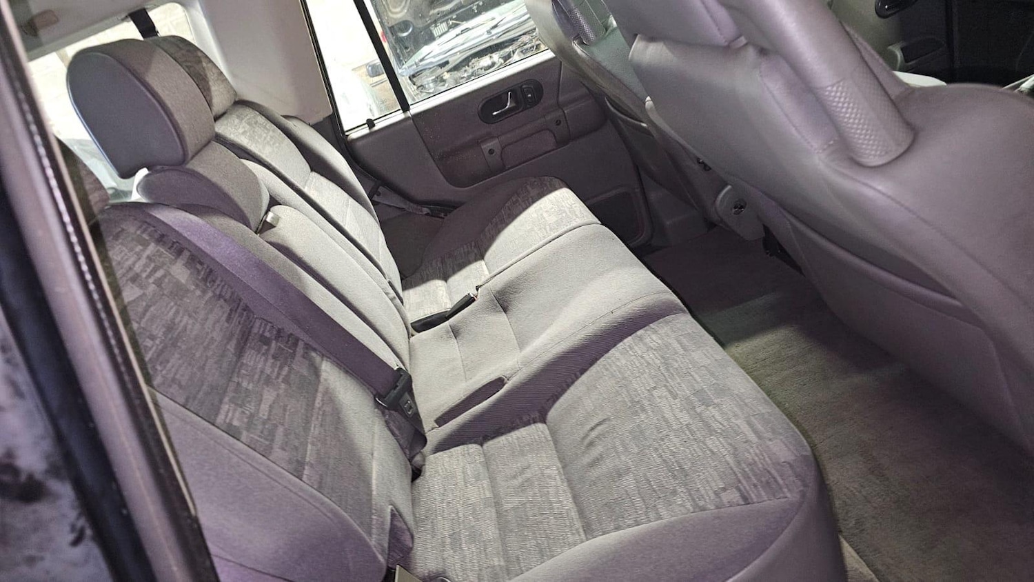 Used Land Rover Discovery 2001 for sale - 77162772: Photo 26