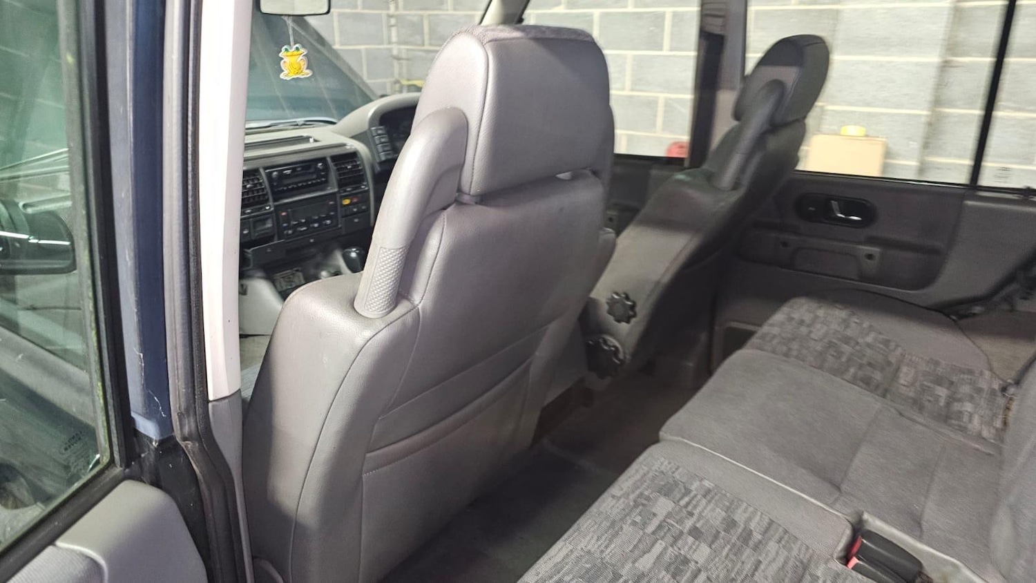 Used Land Rover Discovery 2001 for sale - 77162772: Photo 36