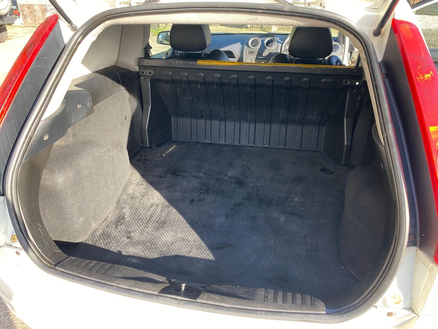 Used Ford Fiesta 2006 for sale - 76991559: Photo 18