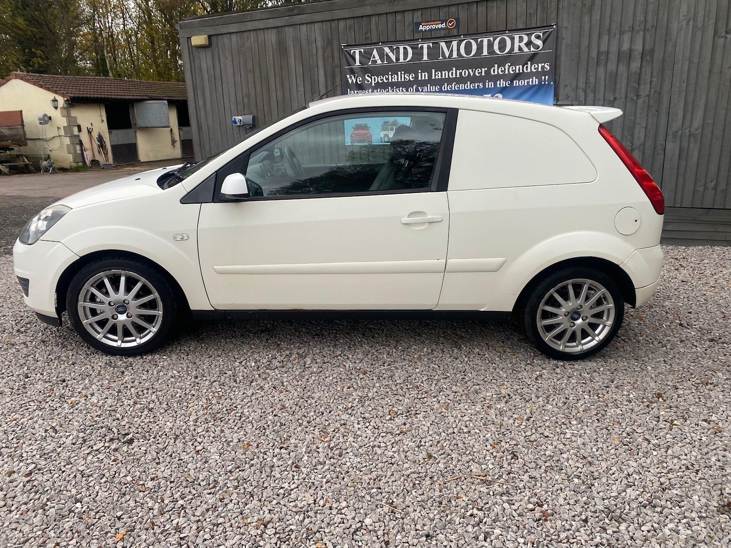 Used Ford Fiesta 2006 for sale - 76991559: Photo 4