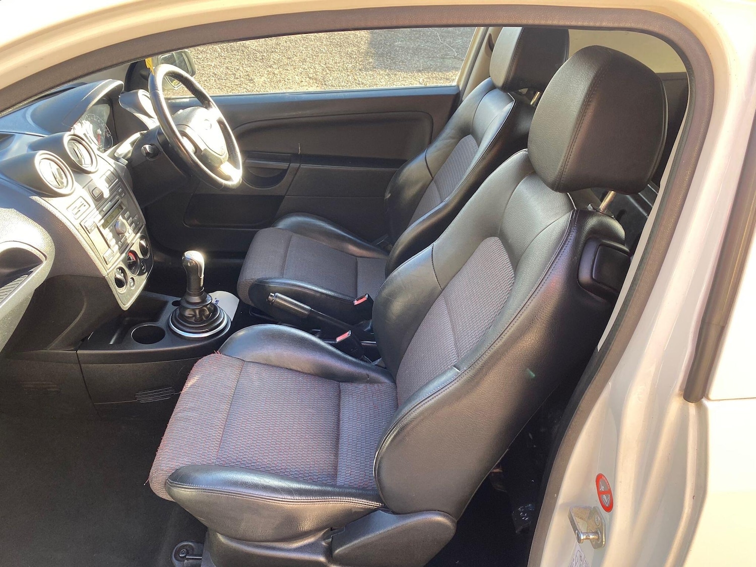 Used Ford Fiesta 2006 for sale - 76991559: Photo 56