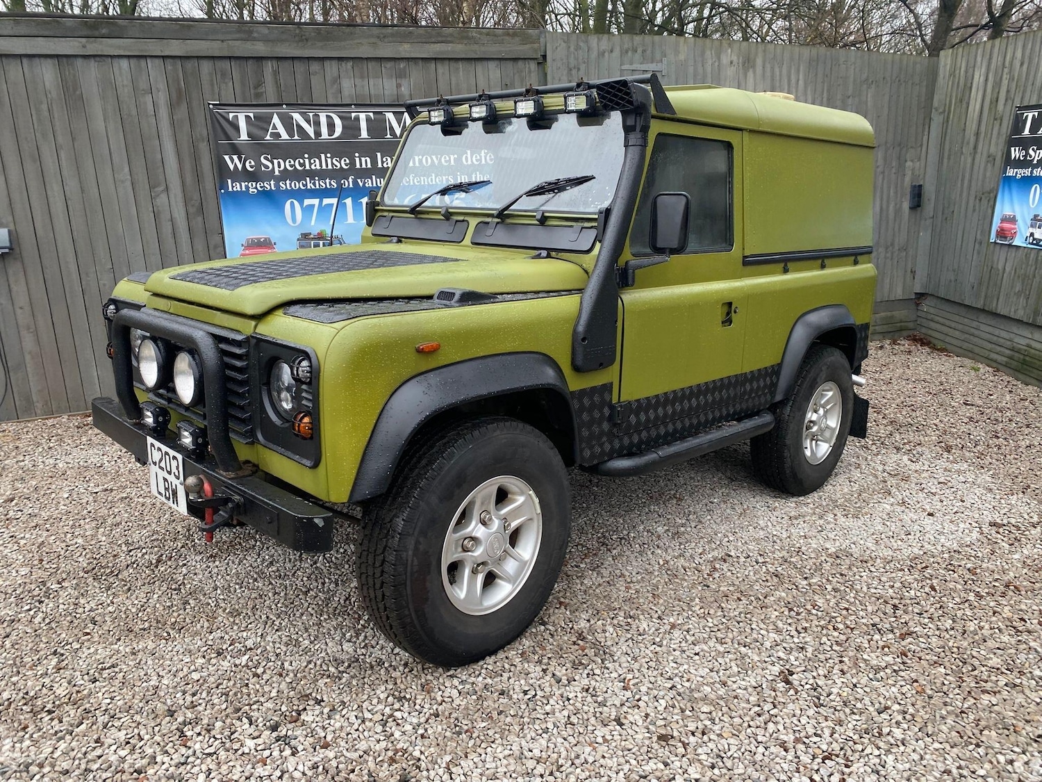Used Land Rover Defender 90 1986 for sale - 77441213: Photo 15