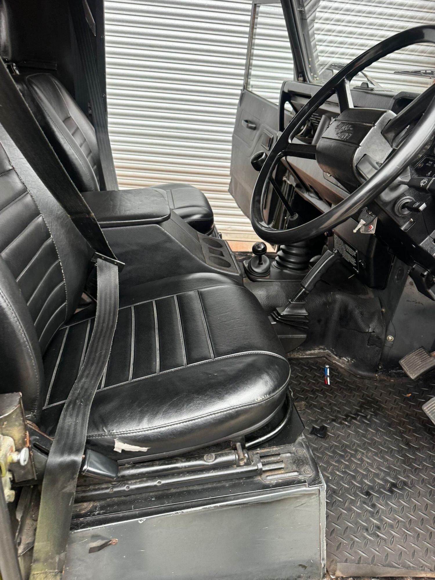 Used Land Rover Defender 90 1986 for sale - 77441213: Photo 21