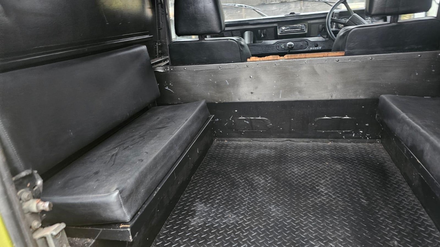 Used Land Rover Defender 90 1986 for sale - 77441213: Photo 89