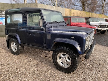 Land Rover Defender feature image