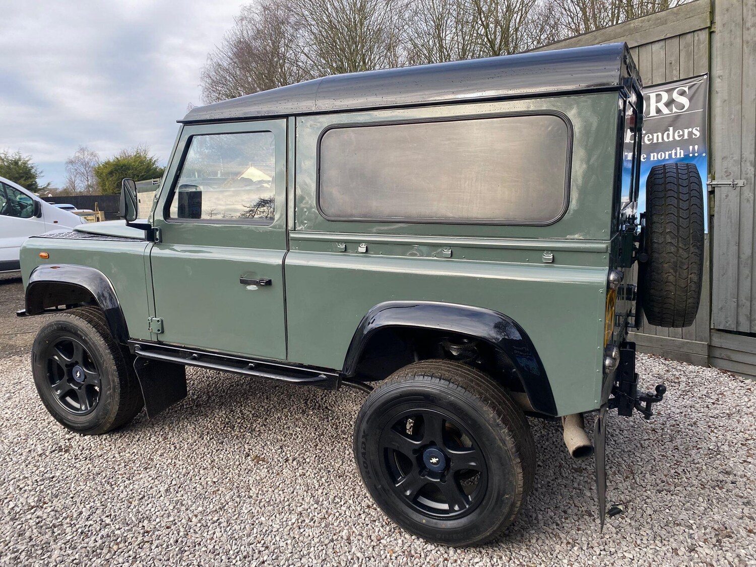 Used Land Rover Defender 90 for sale - 77671605: Photo 12