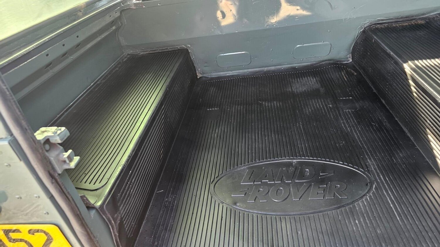 Used Land Rover Defender 90 for sale - 77671605: Photo 19