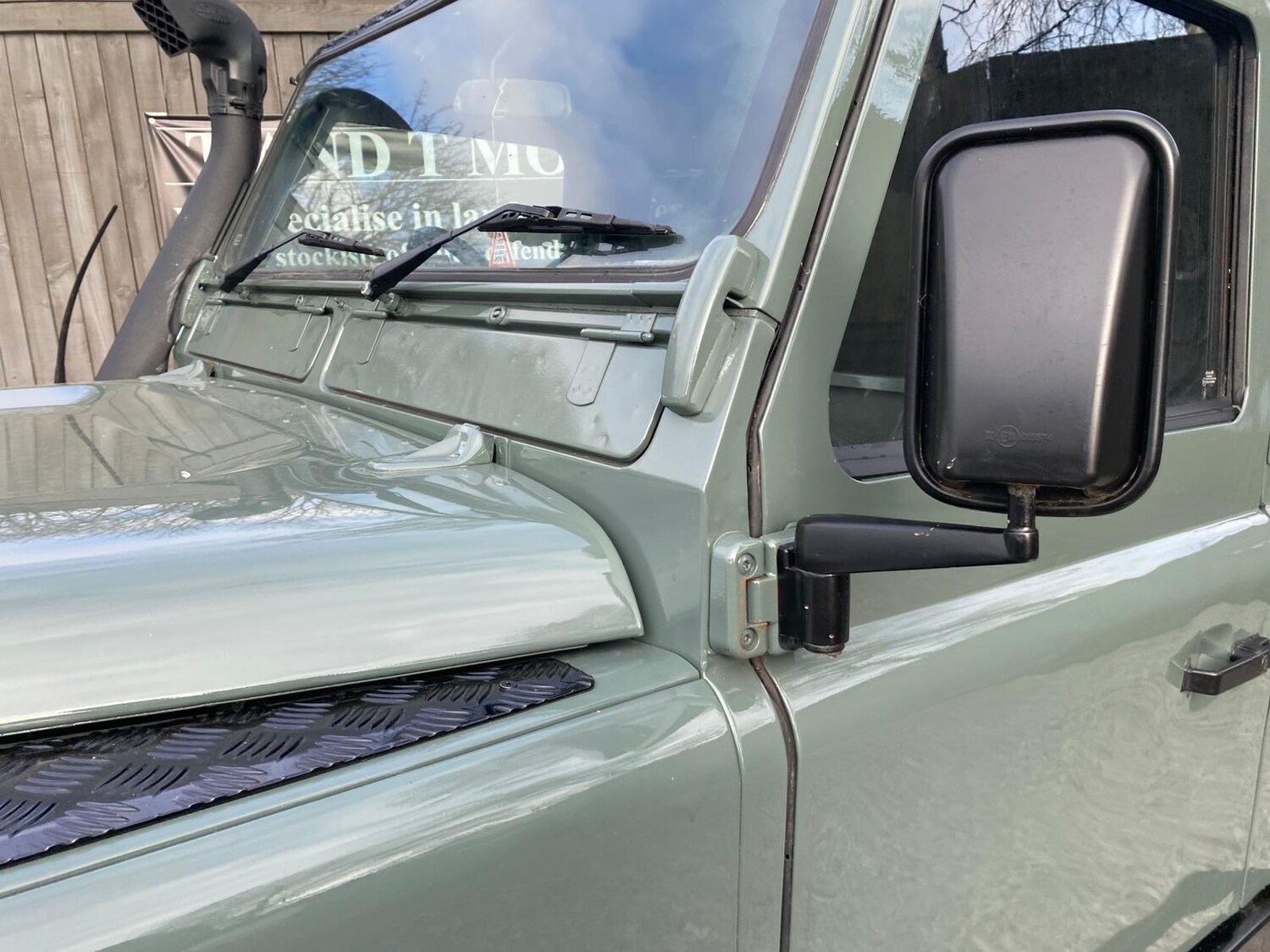 Used Land Rover Defender 90 for sale - 77671605: Photo 38