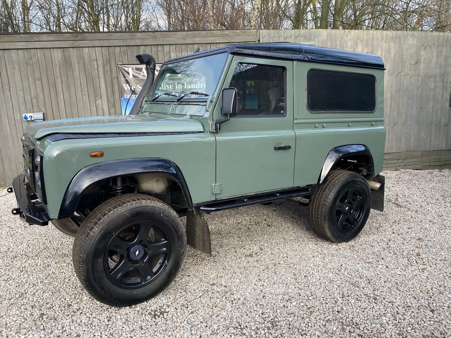 Used Land Rover Defender 90 for sale - 77671605: Photo 5