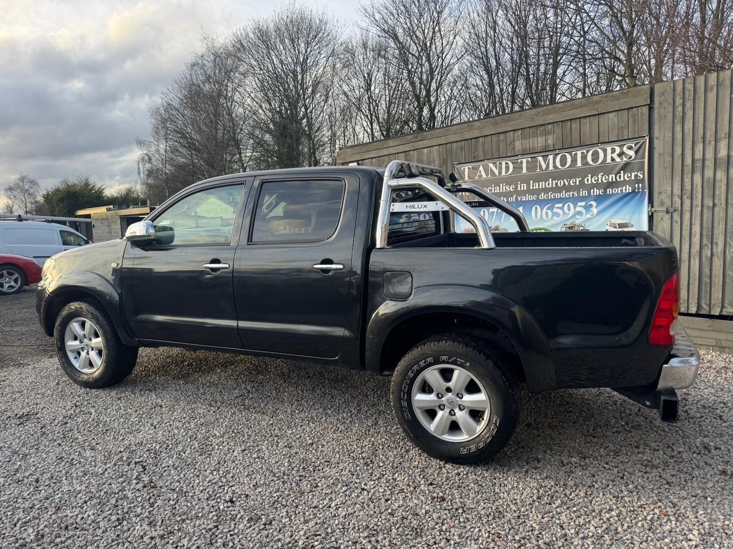 Used Toyota Hilux 2011 for sale - 77267371: Photo 38