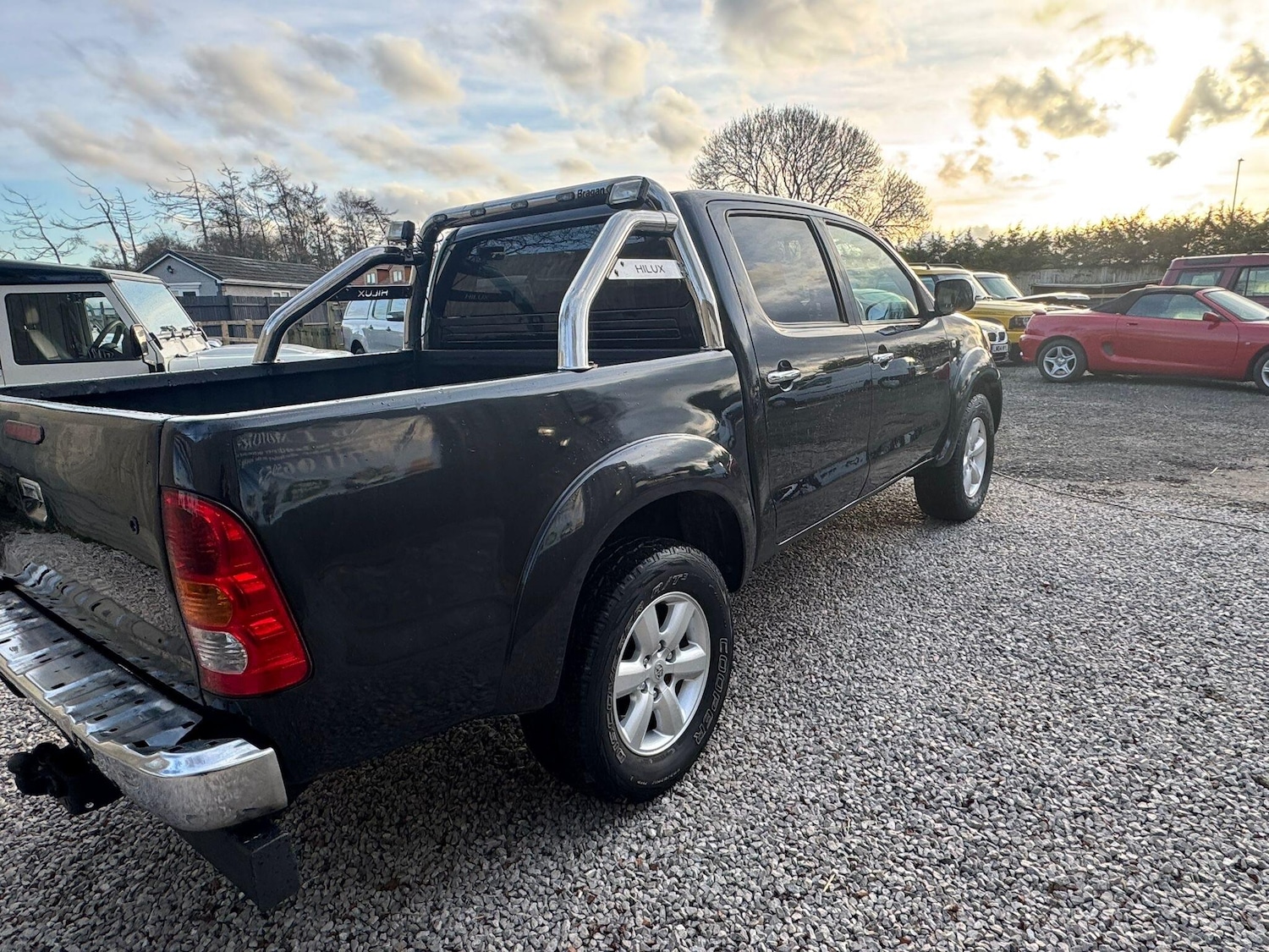 Used Toyota Hilux 2011 for sale - 77267371: Photo 64