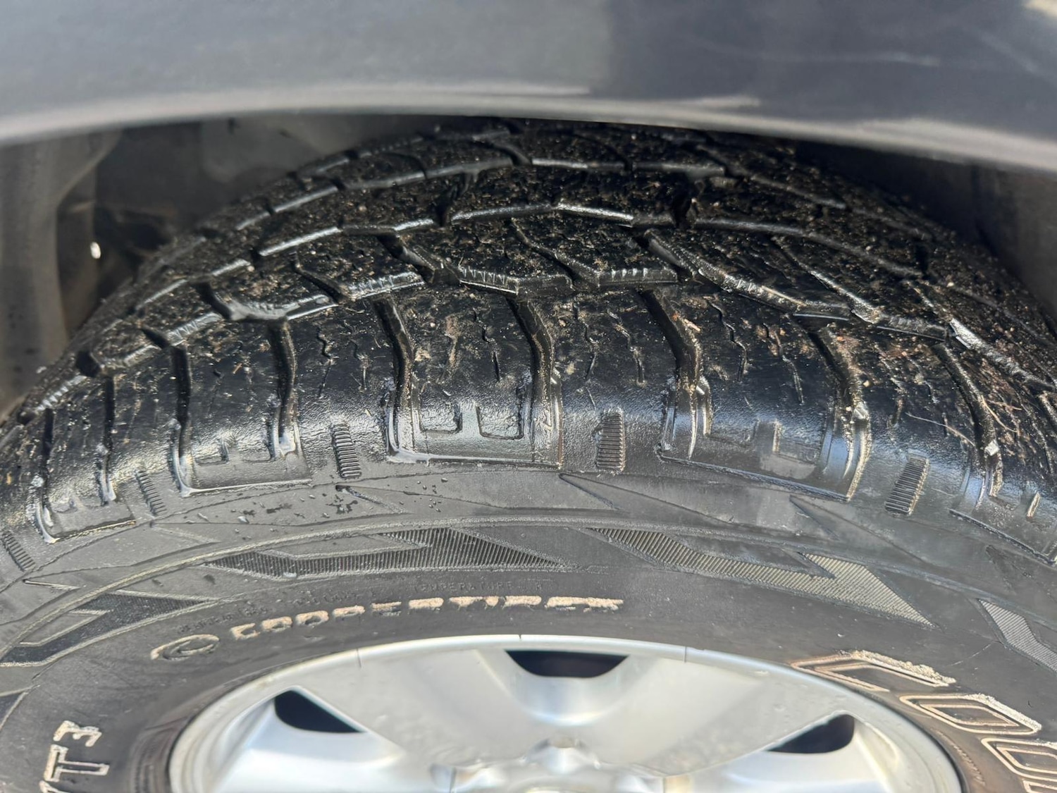 Used Toyota Hilux 2011 for sale - 77267371: Photo 76