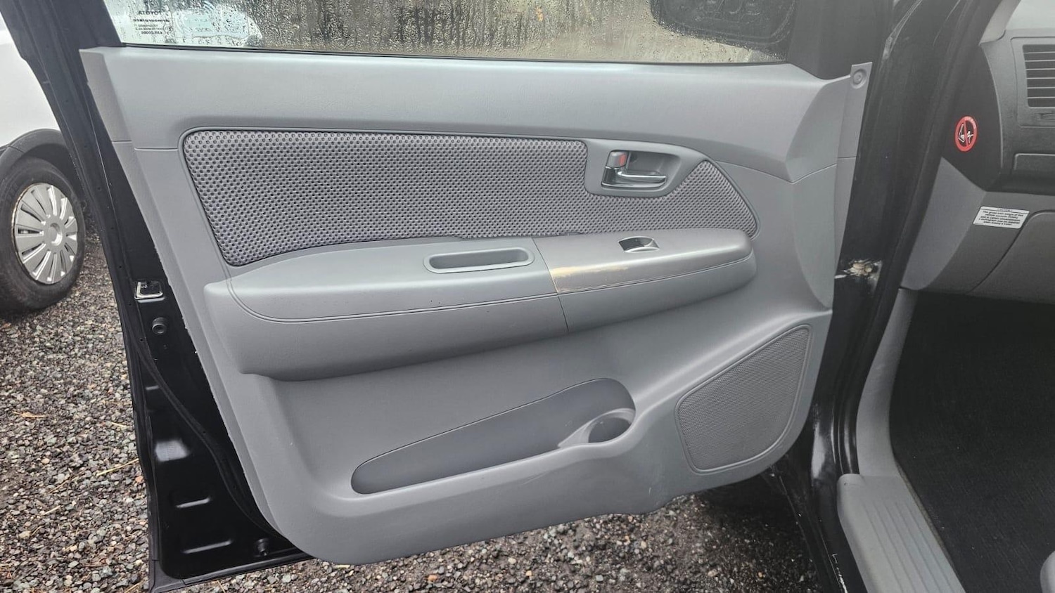 Used Toyota Hilux 2011 for sale - 77267371: Photo 84