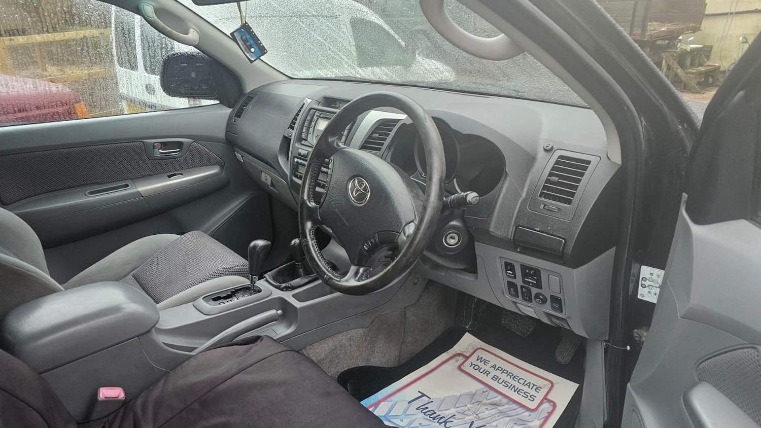 Used Toyota Hilux 2011 for sale - 77267371: Photo 88