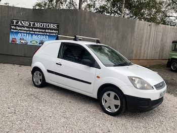 Used Ford Fiesta Van 2007 for sale - 76138304: Photo