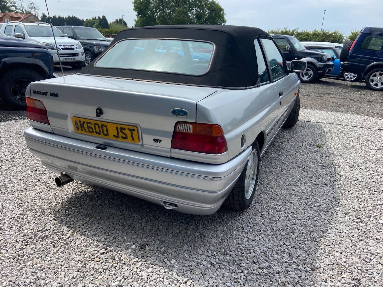 Used Ford Escort for sale - 76899430: Photo 32