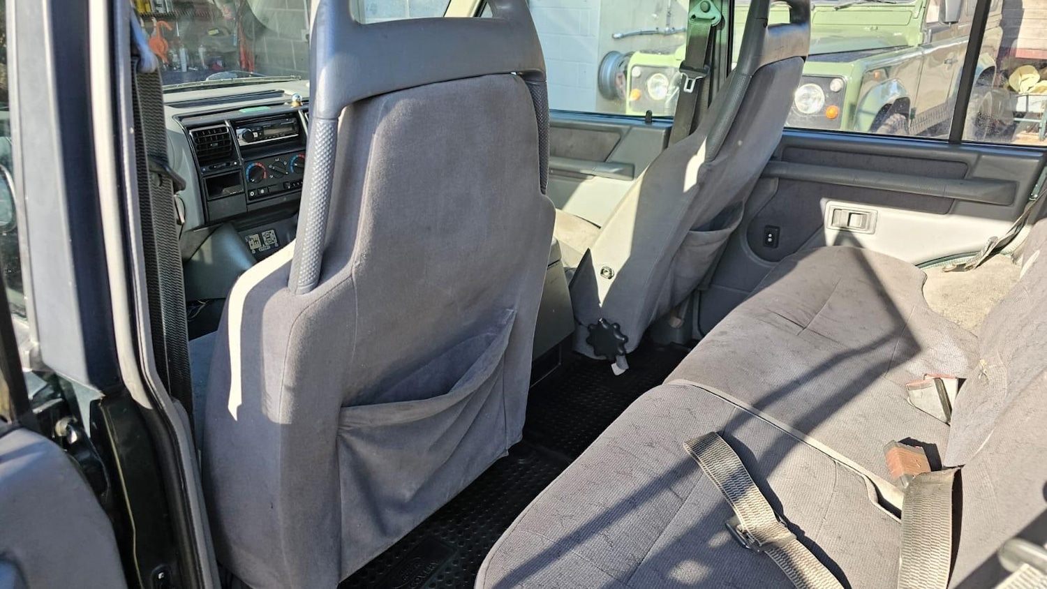 Used Land Rover Discovery 1998 for sale - 76802285: Photo 73