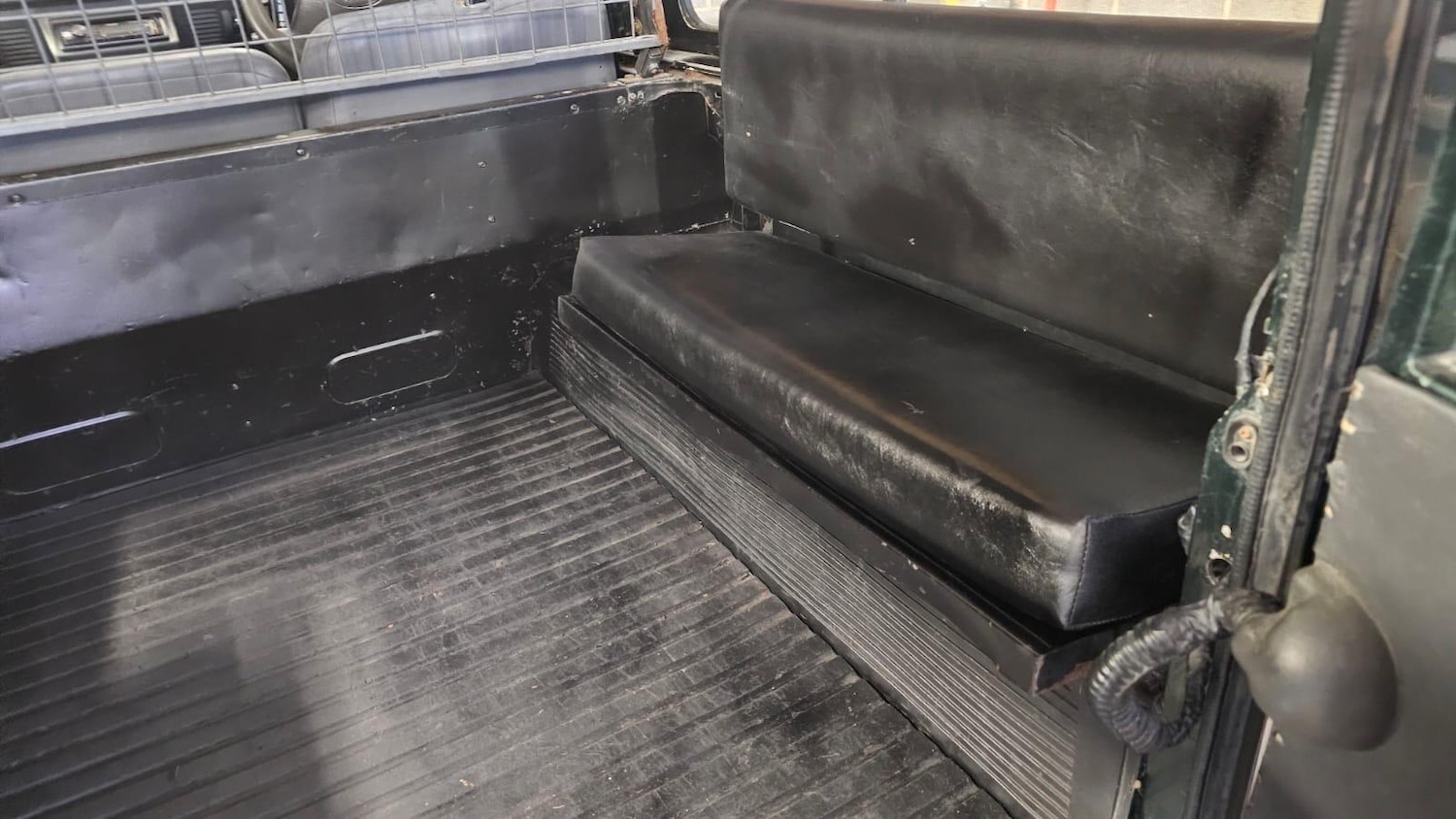 Used Land Rover Defender 1998 for sale - 76935772: Photo 28