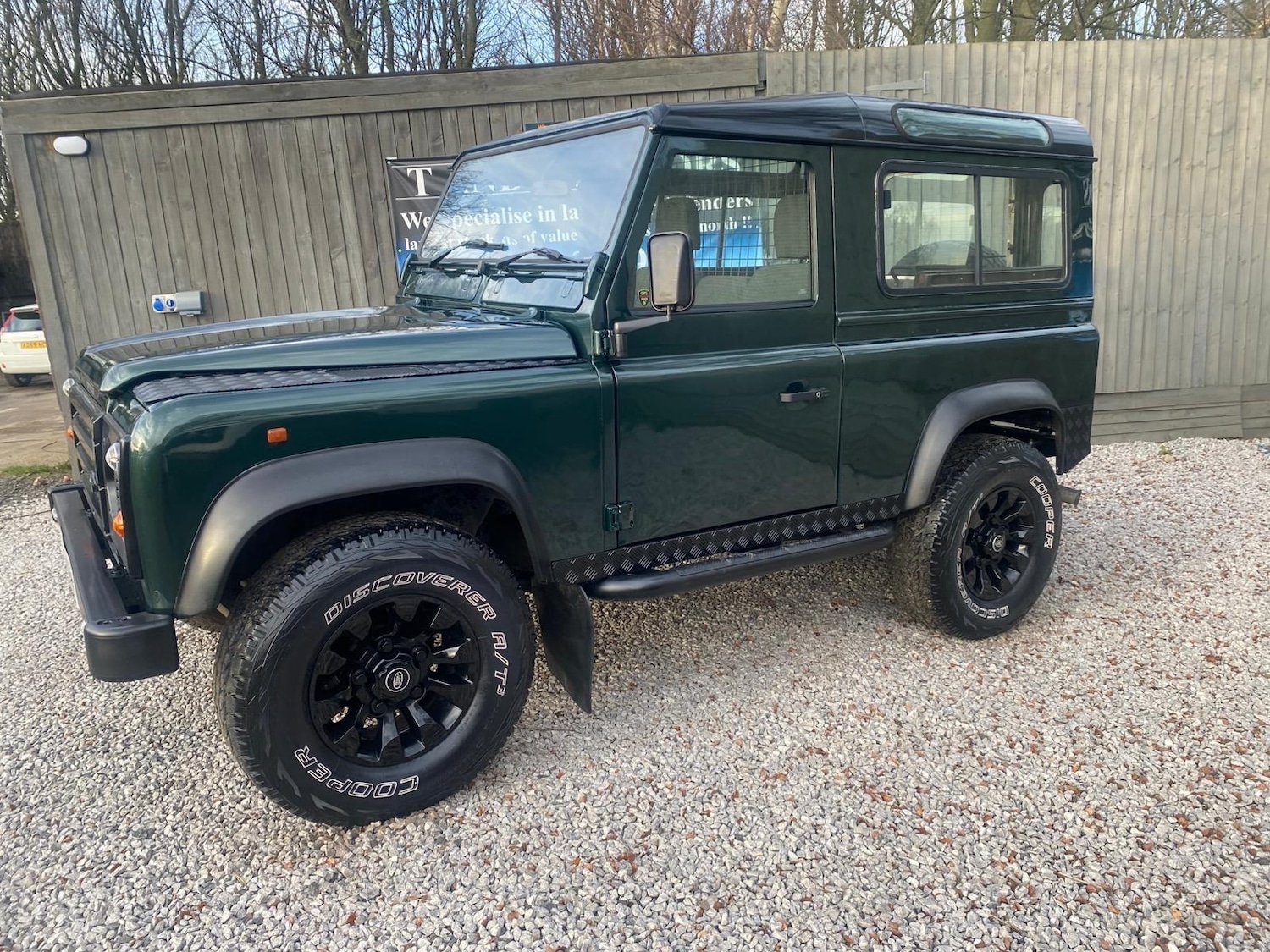 Used Land Rover Defender 1998 for sale - 76935772: Photo 3