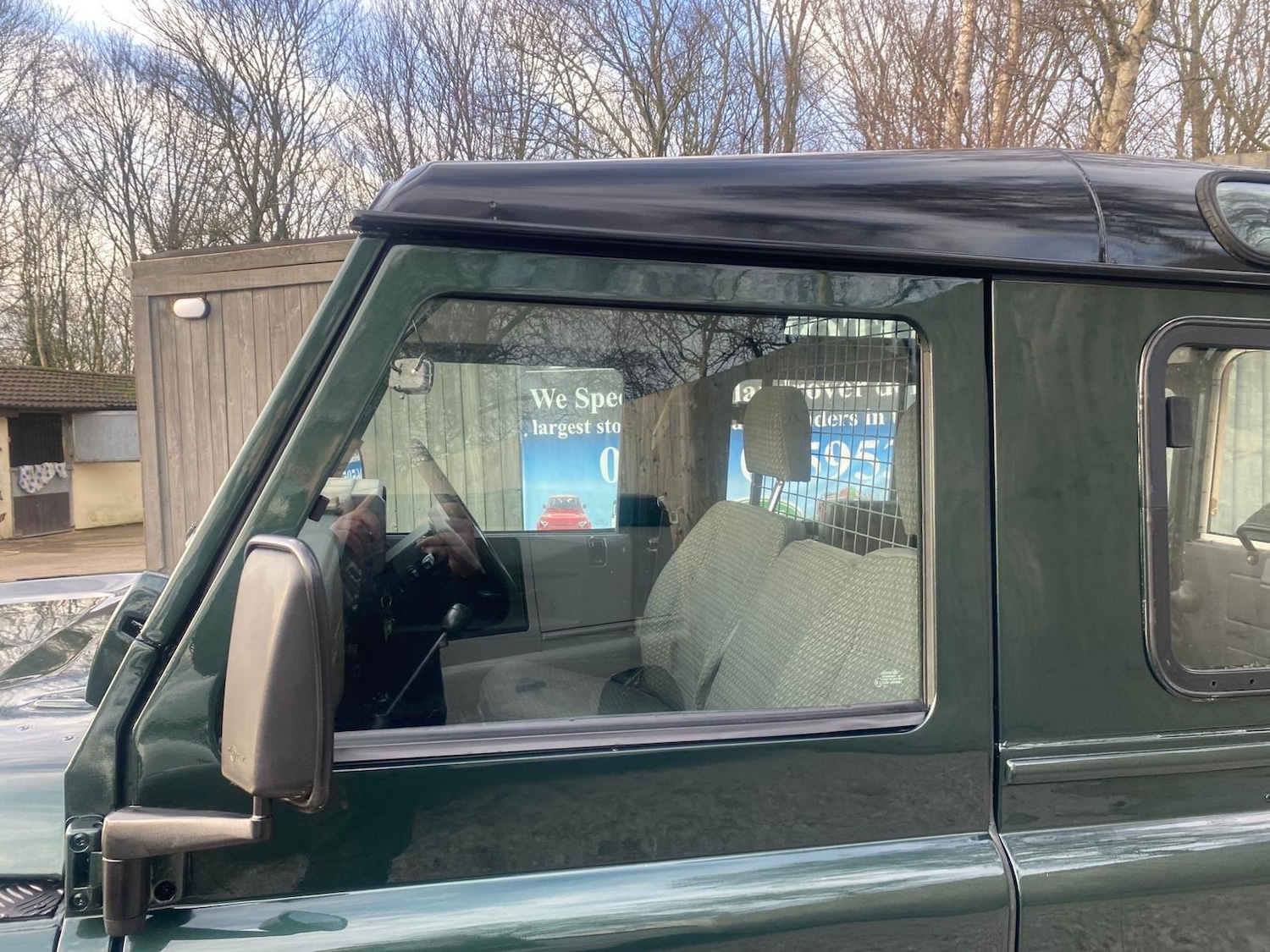 Used Land Rover Defender 1998 for sale - 76935772: Photo 67