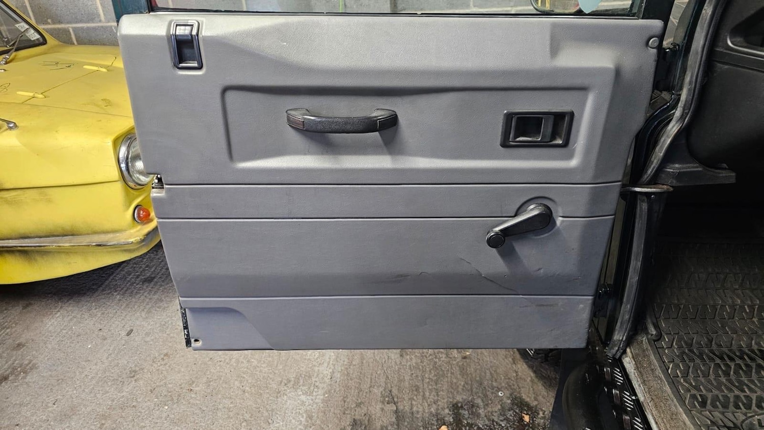 Used Land Rover Defender 1998 for sale - 76935772: Photo 86