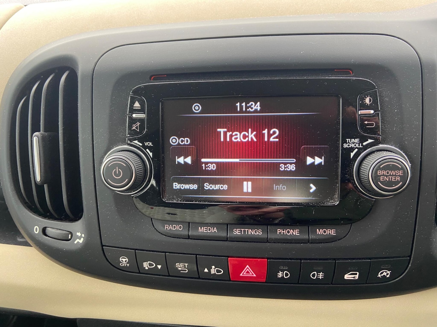 Used Fiat 500L 2013 for sale - 77969959: Photo 43