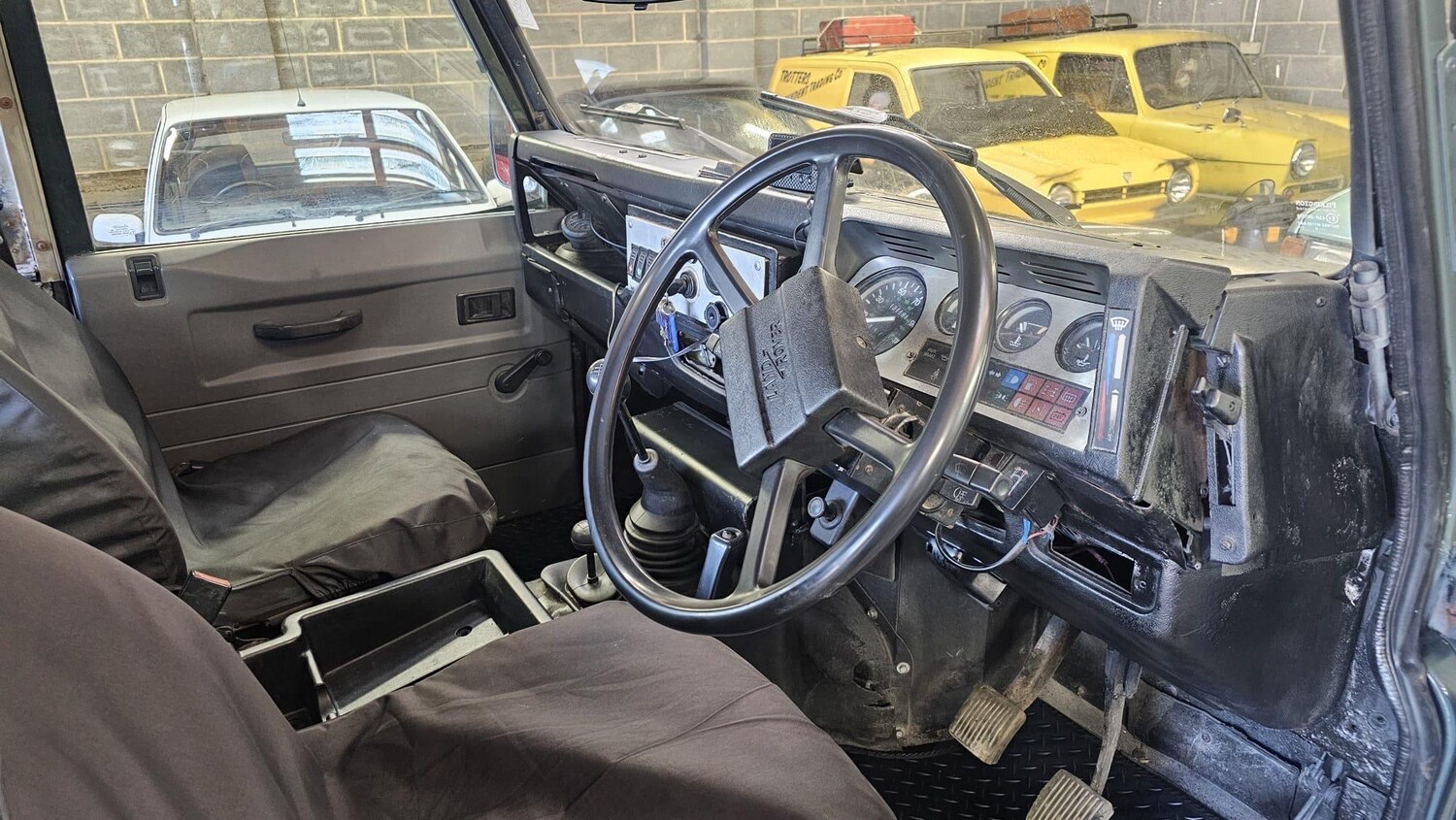 Used Land Rover Defender 90 2003 for sale - 77969942: Photo 23