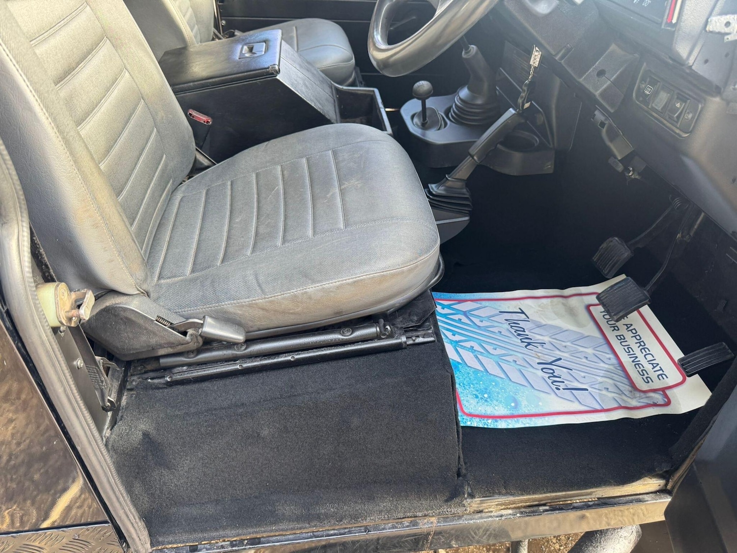 Used Land Rover Defender 90 1997 for sale - 76247626: Photo 18