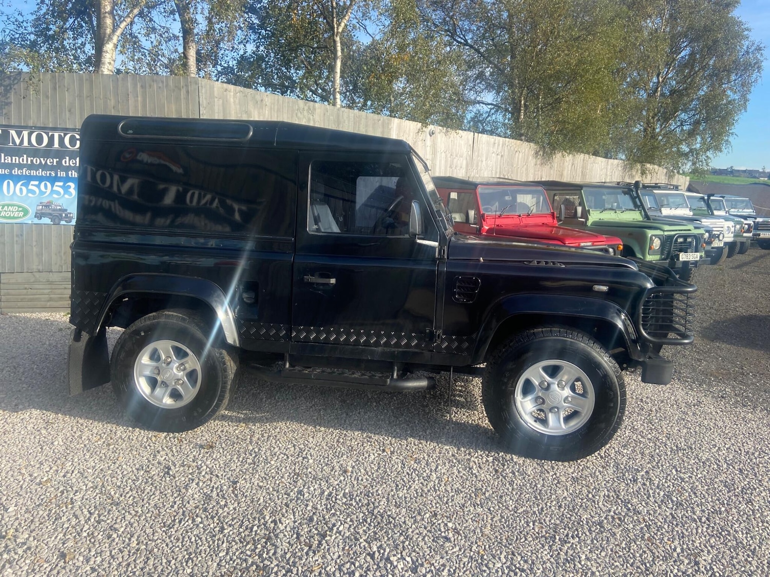 Used Land Rover Defender 90 1997 for sale - 76247626: Photo 21