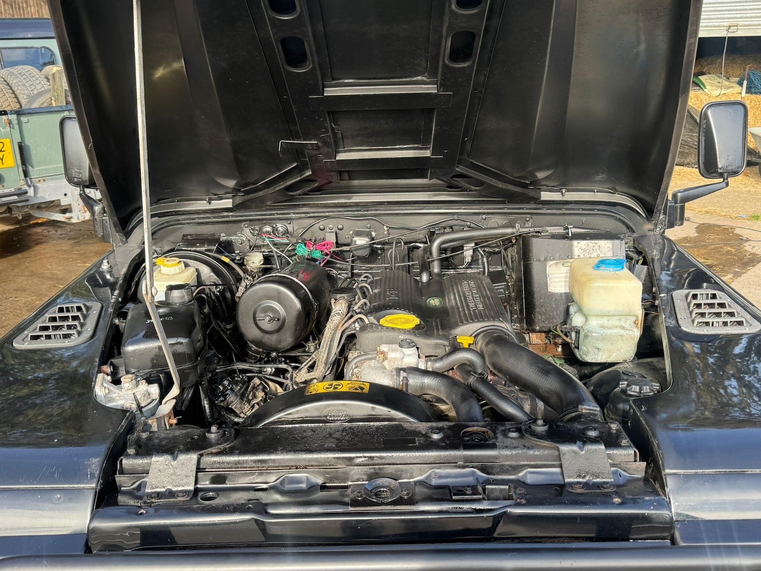 Used Land Rover Defender 90 1997 for sale - 76247626: Photo 27